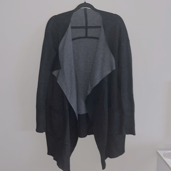 Lululemon reversible cardigan - Picture 4 of 10